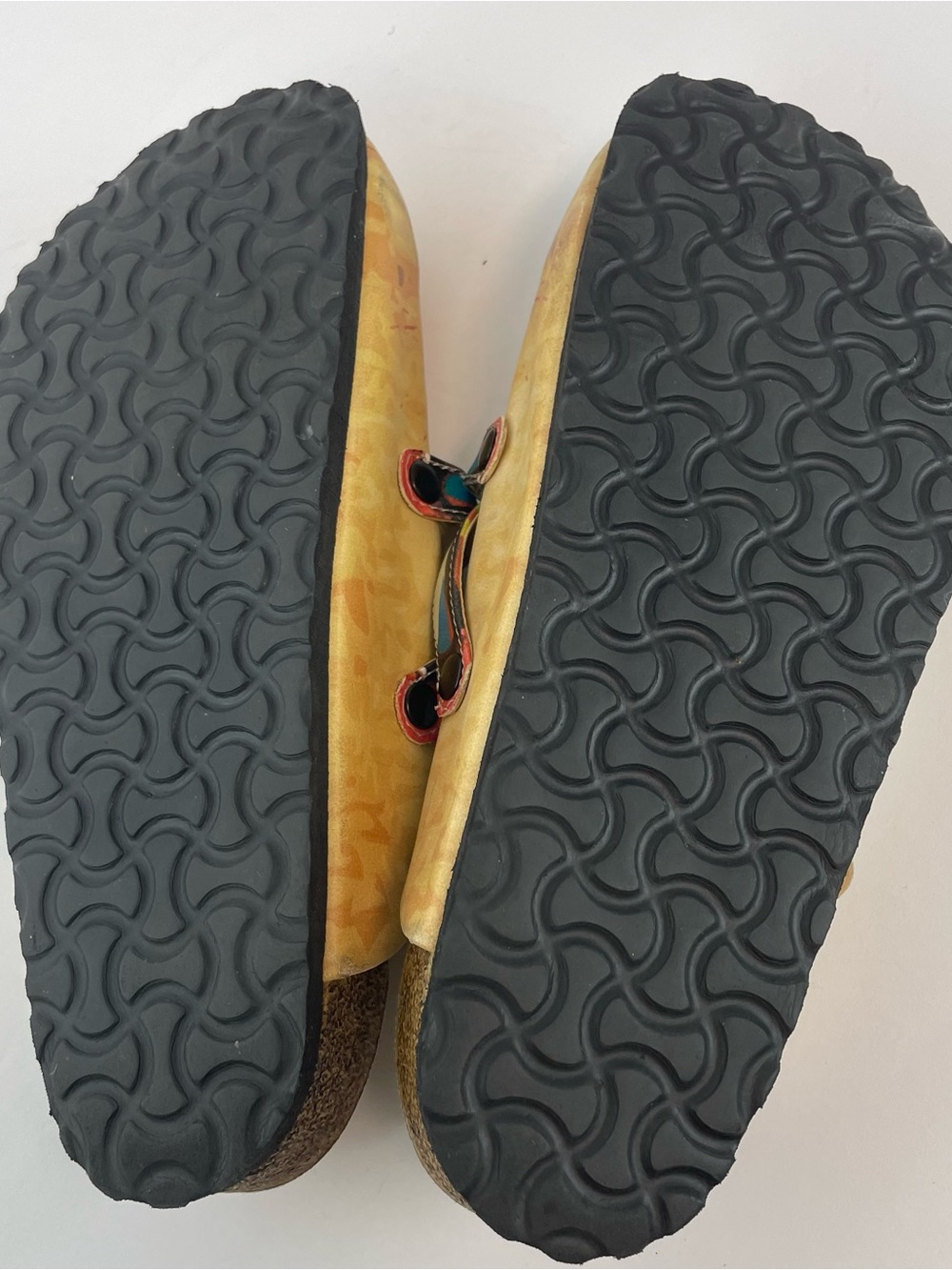 Women’s Size 7.5 Butterfly Clog Slide - Picture 5 of 5